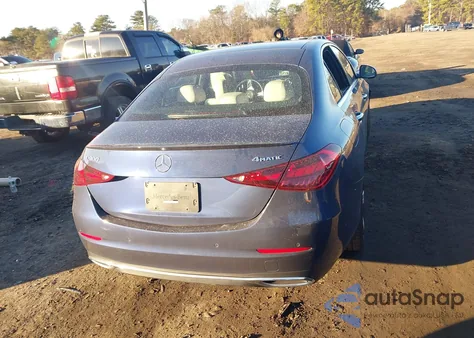 2024 Mercedes-Benz C 300 z USA, uszkodzony, nr VIN W1KAF4HB6RR187632